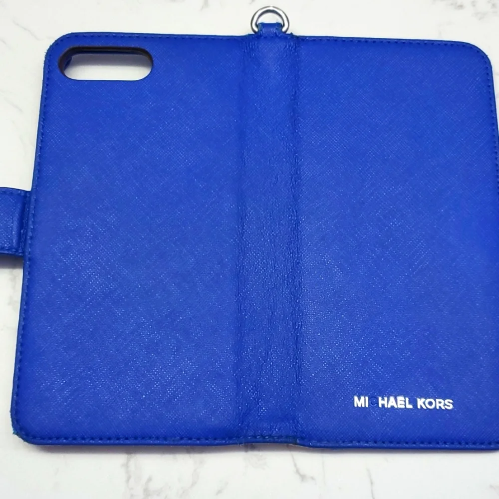 Michael Kors 💙 IPhone 7+ magnetic wallet & case 💙 Authentic * - Picture 6 of 9